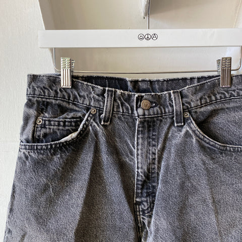 80's Levi’s 550 - 31” x 10”