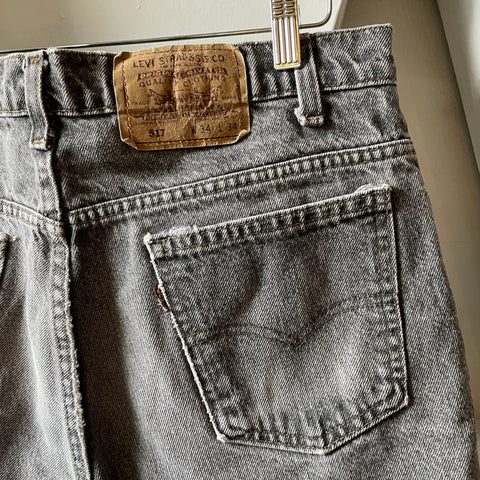 90’s Levi’s 517 Shorts - 34” x 5”