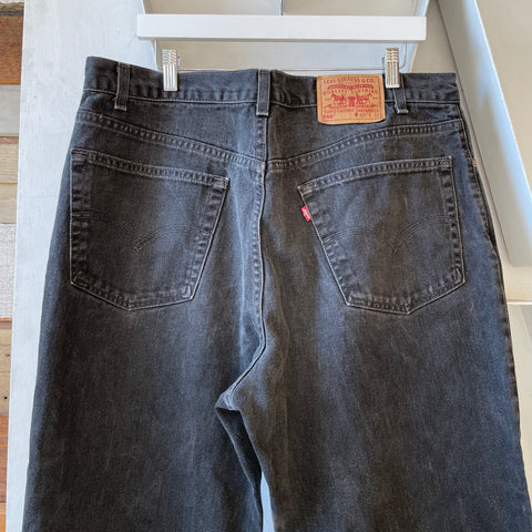 90’s Levi’s 505 - 35” x 22.5”