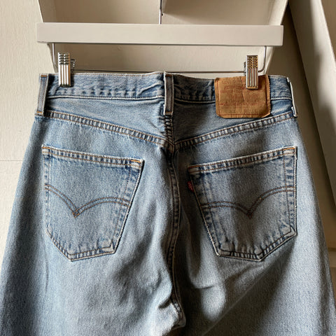 90’s Levi’s 501 - 30” x 30”
