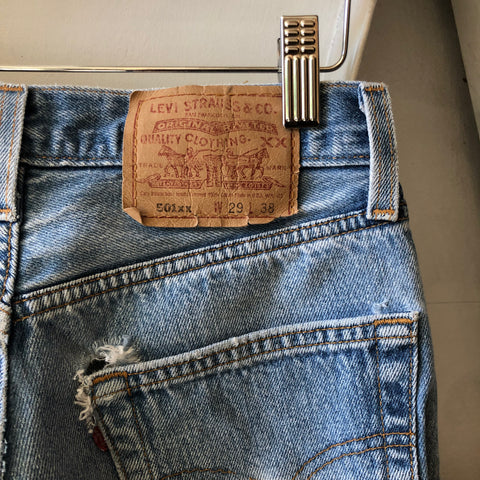 90’s Levi’s 501 - 27” x 34”