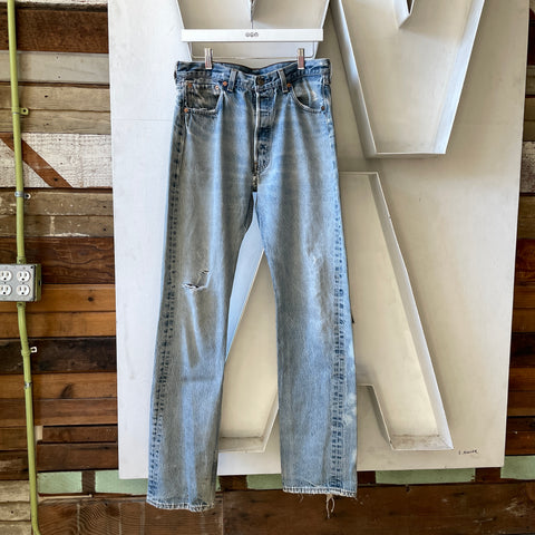 90’s Levi’s 501 - 32" x 35"