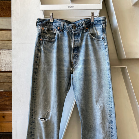 90’s Levi’s 501 - 32" x 35"