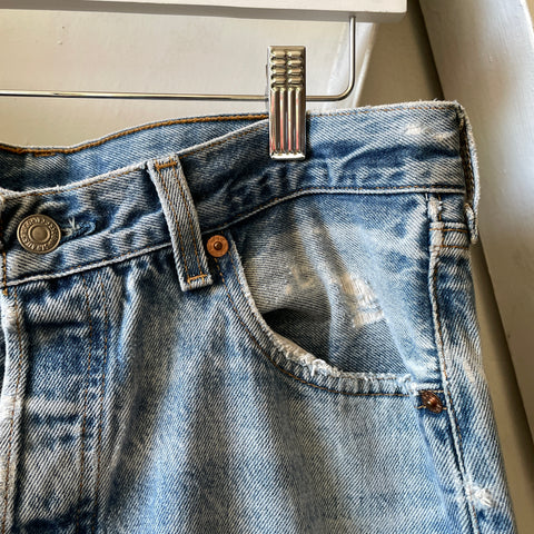 90’s Levi’s 501 - 32" x 35"
