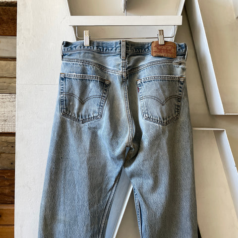 90’s Levi’s 501 - 32" x 35"