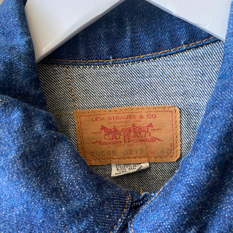 70's Embroidered Levi’s Type 3 - Large
