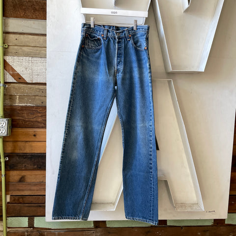 90’s Levi’s 501 - 30" x 33"