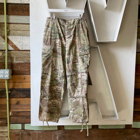Y2K Military Camo Utility Trousers - 33” x 30”