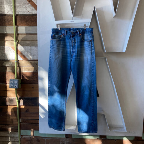 90's Levi’s 501 - 33” x 30”