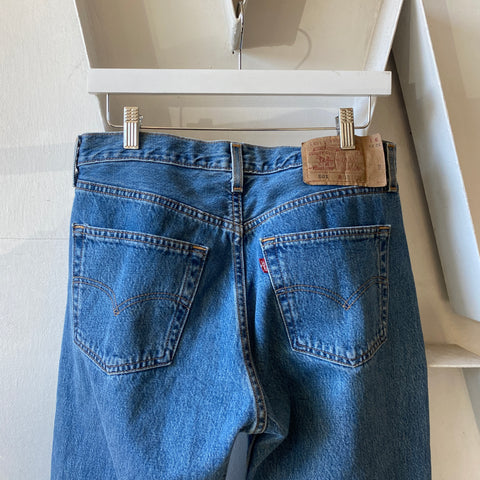 90's Levi’s 501 - 32” x 32”