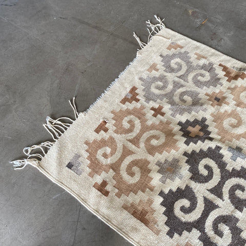 Creme Brulee Rug - 33” x 68”