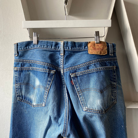 80’s Levi’s 501 - 35” x 27”