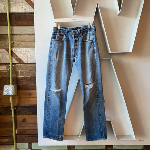 90's Levi’s 501 - 30” x 30”