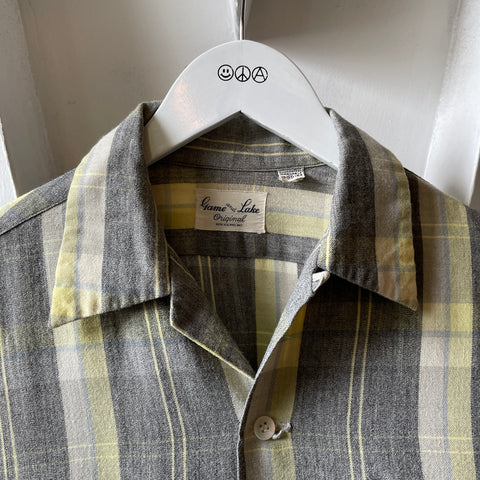 1960s Game and Lake Plaid Loop Collar