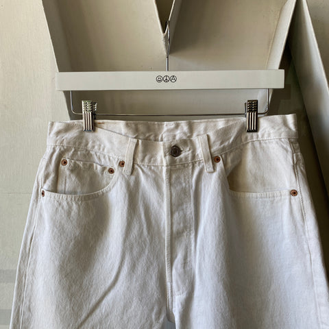 90's Levi’s Raw Hem - 30” x 30”