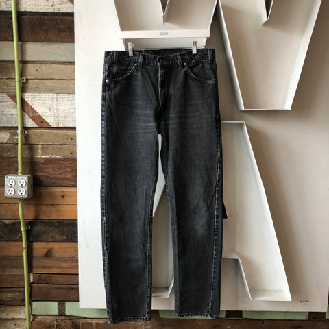 Black Levi’s Orange Tab 505 - 34” x 33”