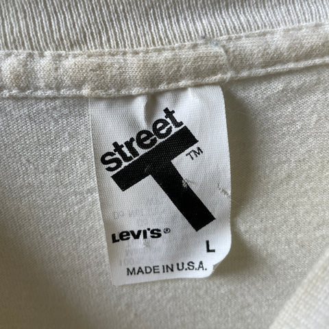90’s Levi’s 501 Tee - Large