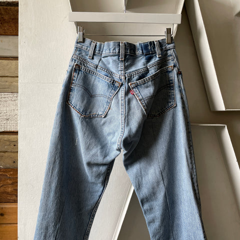 90’s Thrashed Levi’s 501 - 27” x 26”