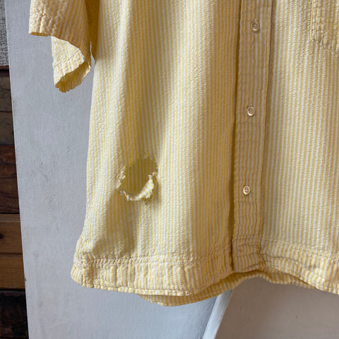 70's Arrow Button Up - Large