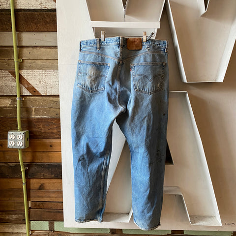 90's Levi’s 501 - 40” x 29”