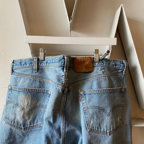 90's Levi’s 501 - 40” x 29”