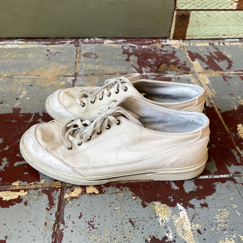 90’s Nike Tennis Shoes - M's 10.5 W's 12