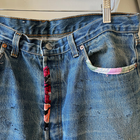80’s Levi’s 501 - 34” x 30”