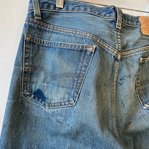 80’s Levi’s 501 - 34” x 30”