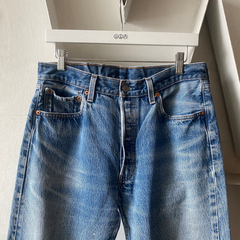 90's Levis 501 - 32” x 28.5”
