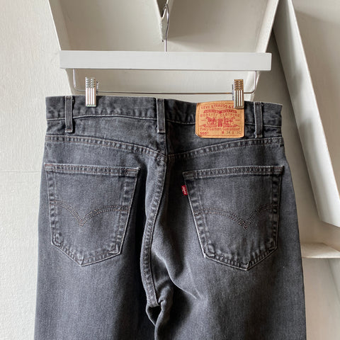 90's Levi’s 505 - 33” x 35”