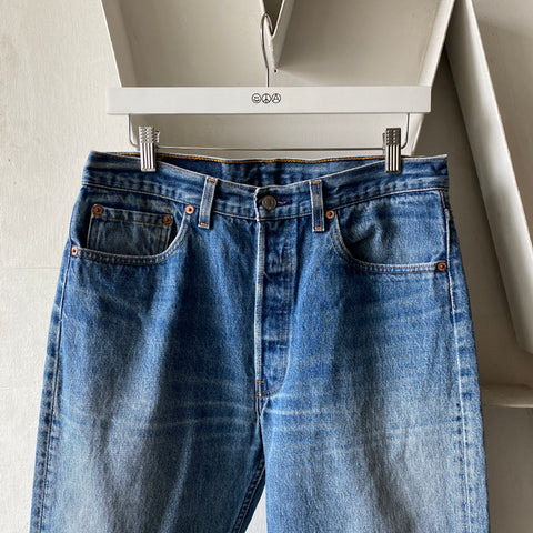 90's Levis 501 - 32” x 32”