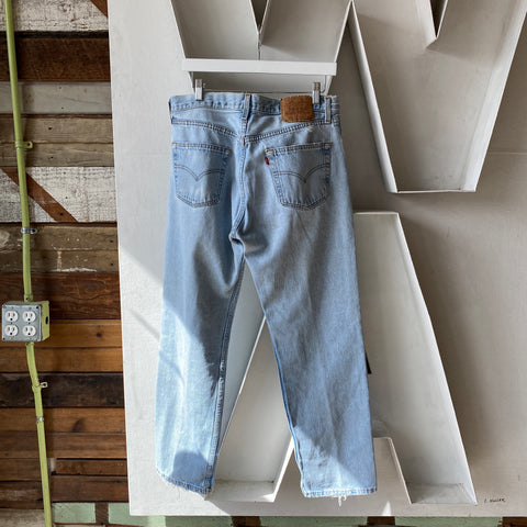 90's Levi’s 501 - 33” x 29”