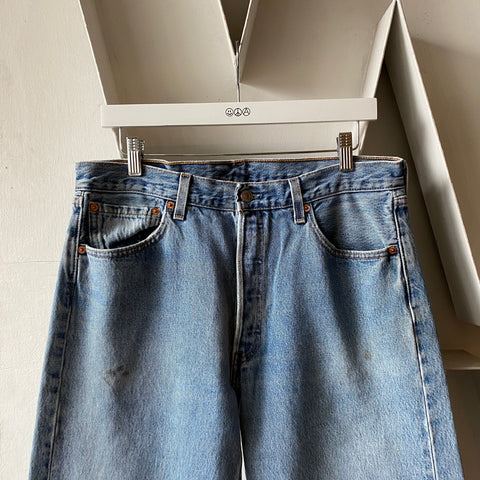 90's Levis 501 - 33” x 33”
