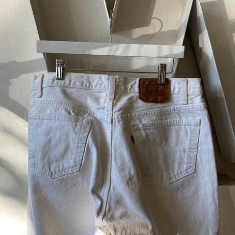 90's White Levi’s 501 - 34” x 29”