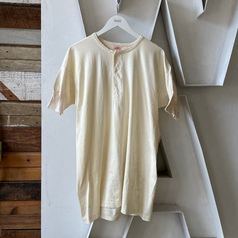 30’s Short Sleeve Henley - Large