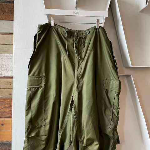 50’s Shell Cargo Pants - Large