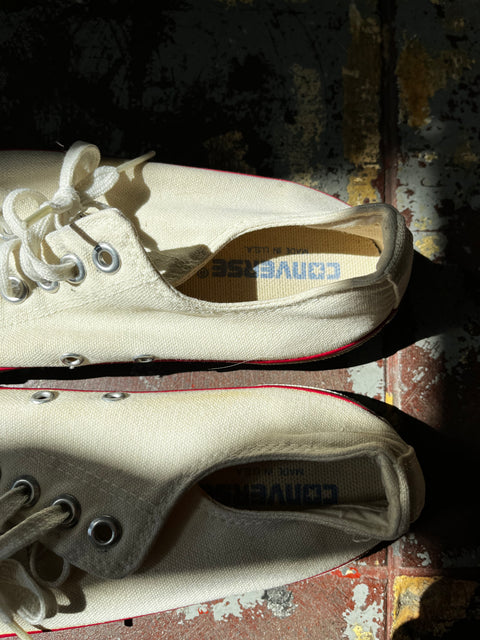 90’s Converse Lows - M's 8.5 W's 10