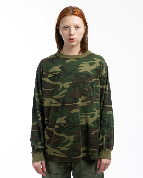 90’s Camo Long Sleeve Tee - Large