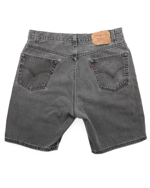 90's Levi's 505 Shorts - 34" x 8"