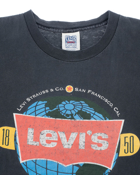 90's Faded Levi's Tee - Medium