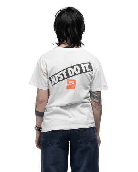 90's Edgy Nike Tee - Small