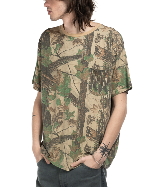 1980s Realtree Camo Pocket Tee