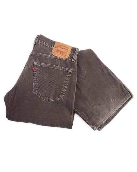 90’s Levi’s Corduroy Trousers - 34” x 33.5”