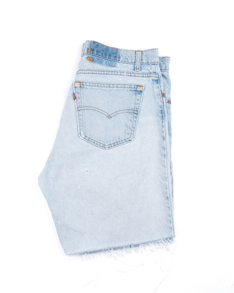 90’s Levi’s 501 Denim Shorts - 32” x 9”