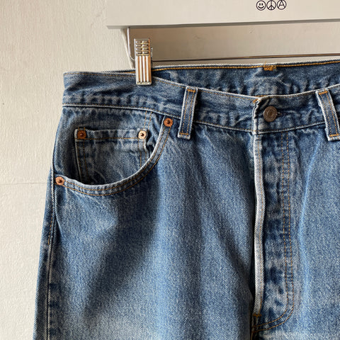 Levi’s 501 - 34” x 30”