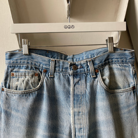 80’s Levi’s 501 - 32” x 29”