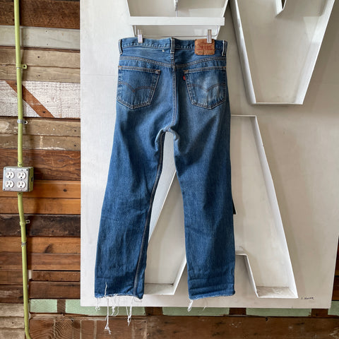 90’s Levi’s 501 - 34” x 28.5”