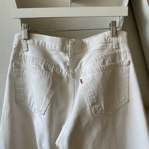 90’s Levi’s 501 - 30.5” x 29”