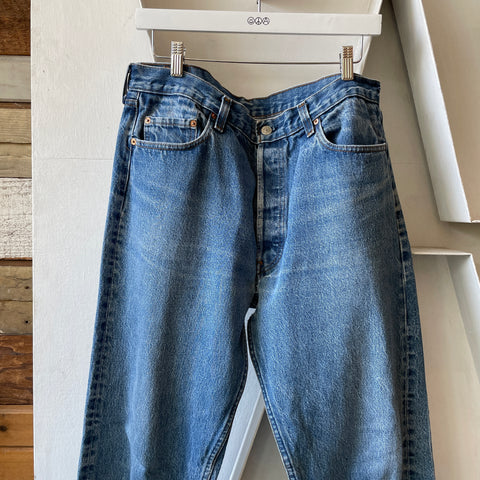 80’s Levi’s 501 - 35” x 28”