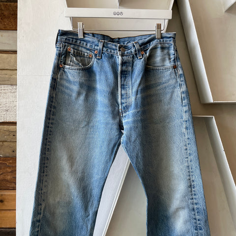 90’s Levi’s 501 - 30” x 30”